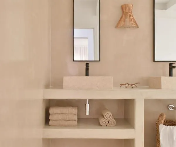 Mareterra - Designer Villa & Peaceful Retreat- Pool- Bbq-Beach At 10 Minutes 코라레호