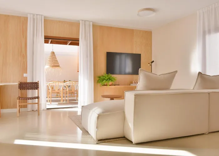 Mareterra - Designer Villa & Peaceful Retreat- Pool- Bbq-Beach At 10 Minutes * 코라레호